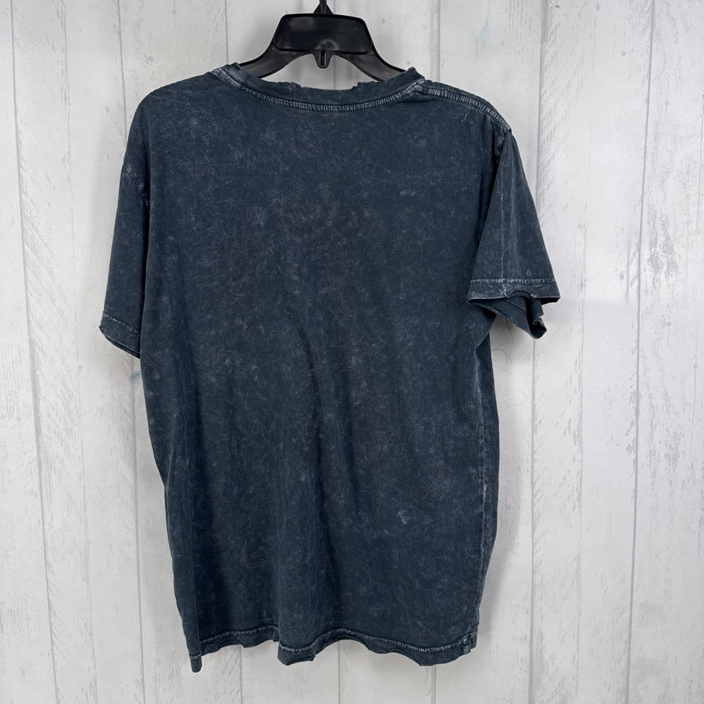 M s/s distressed graphic tee