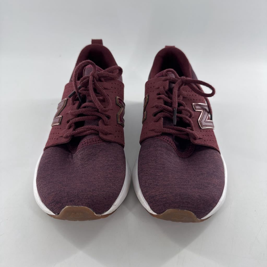 8 lace up tennis shoes