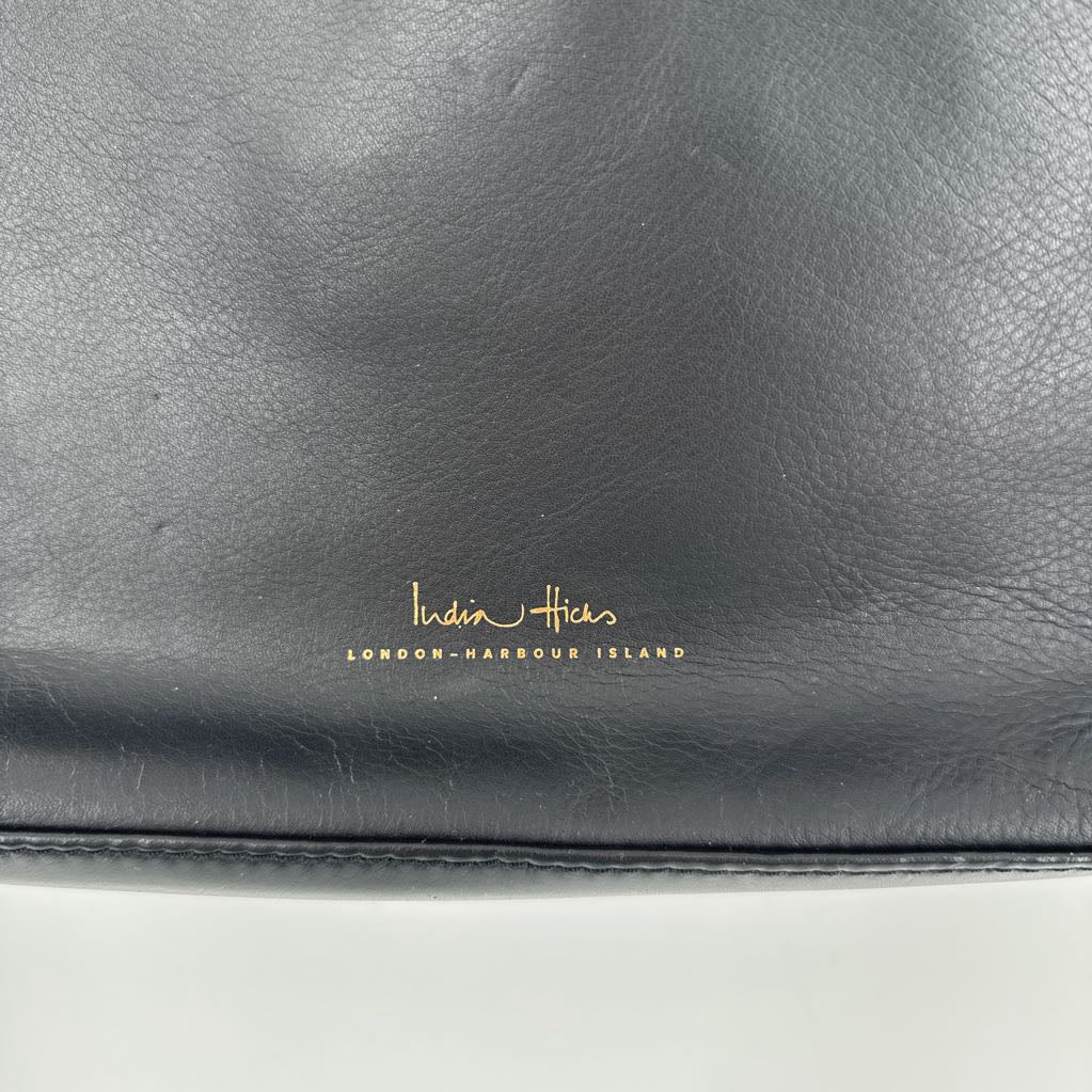 magnetic closure crossbody