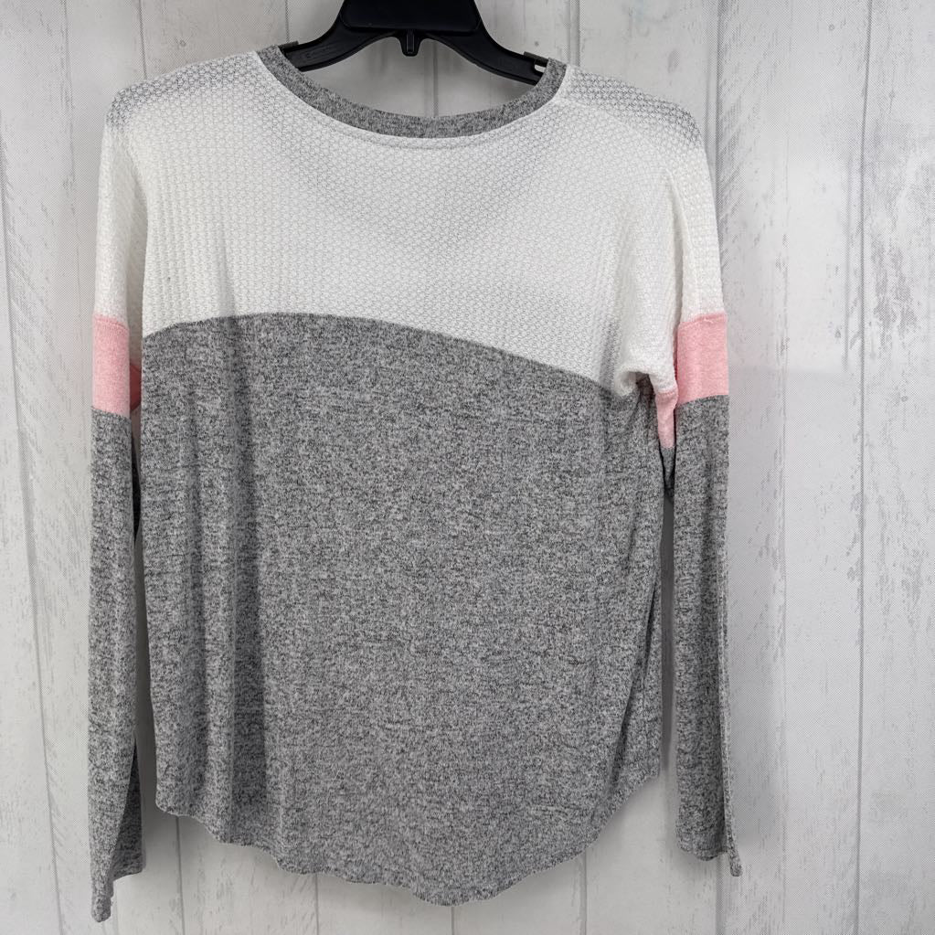 L colorblock v-neck l/s top