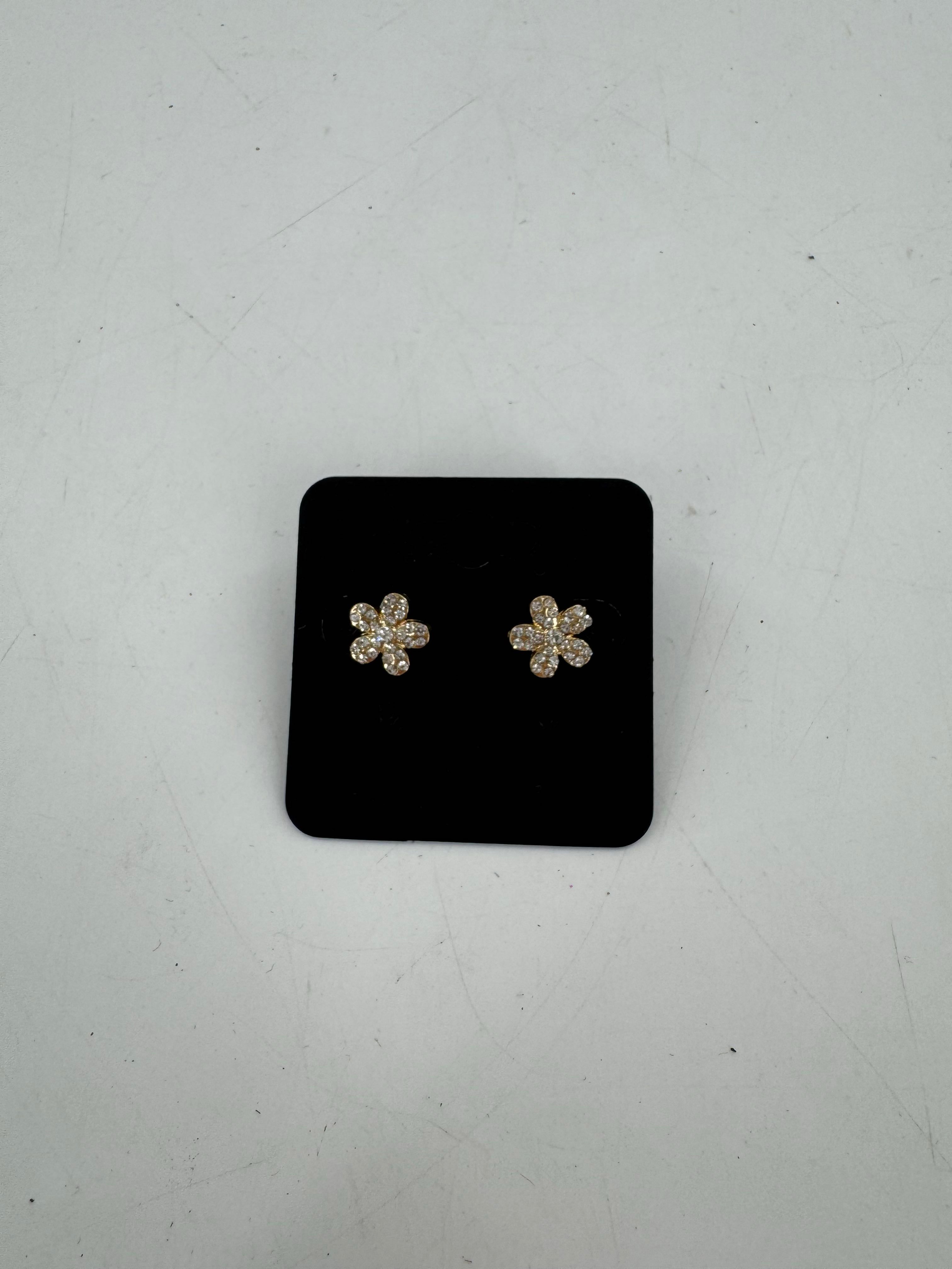 goldtone rhinestone flower earrigns