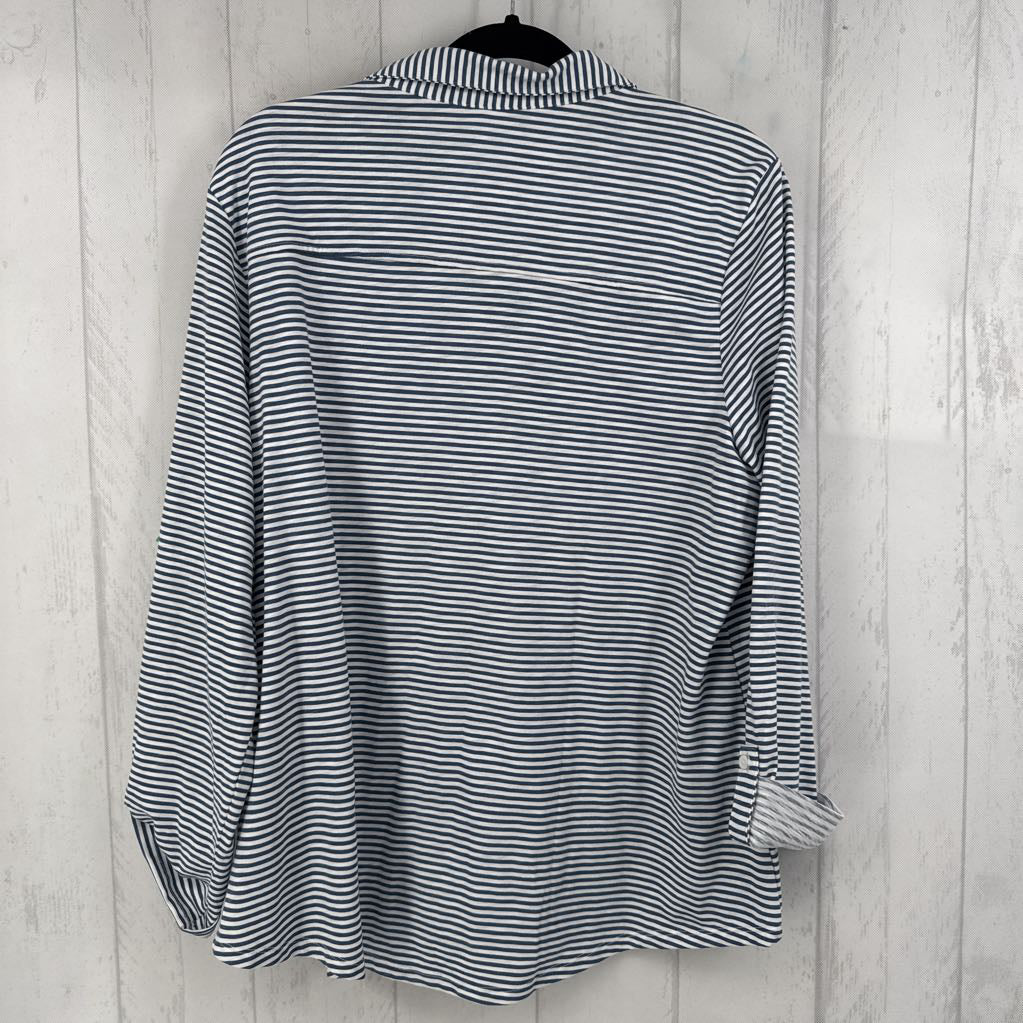 R36 XXL striped button down tab slv top