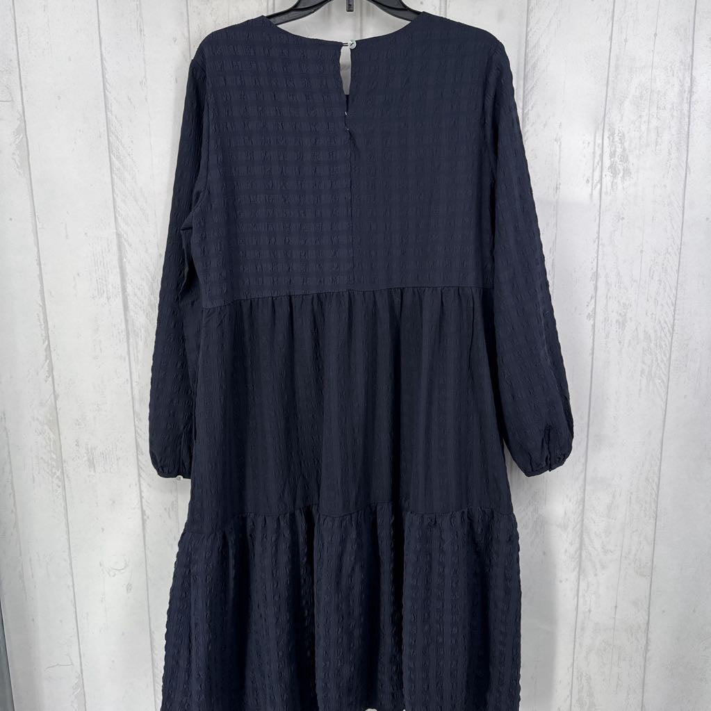 L textured l/s tiered dress