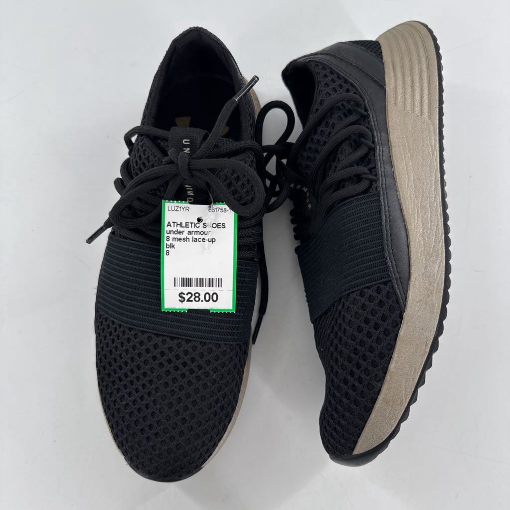 8 mesh lace-up sneaker