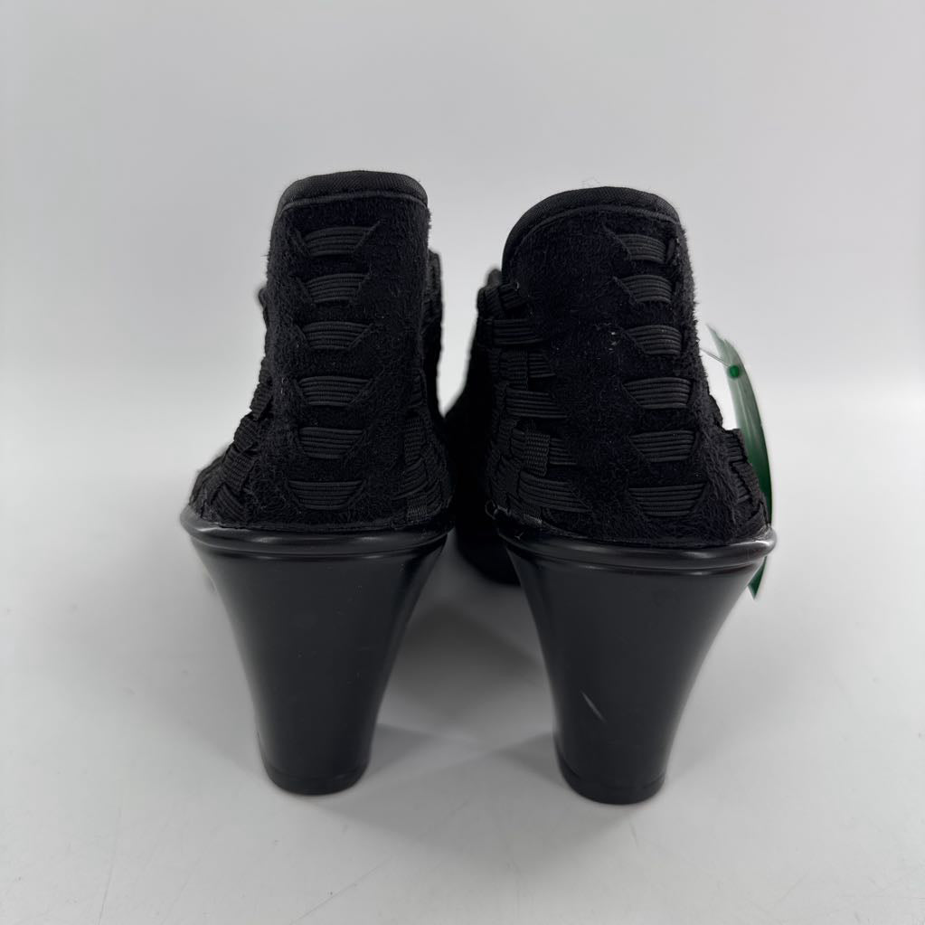 8 woven slip-on heels