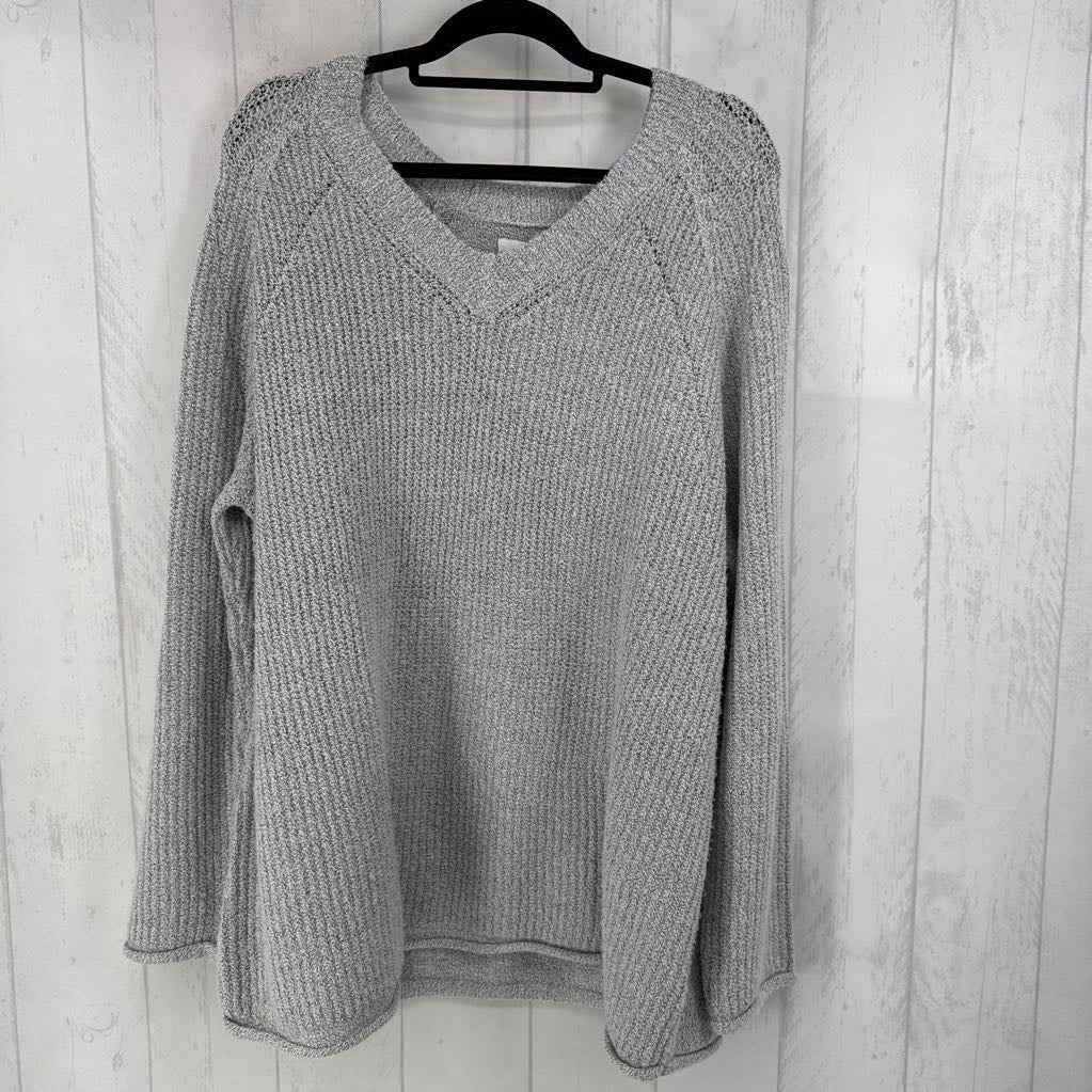 2X v-neck sweater