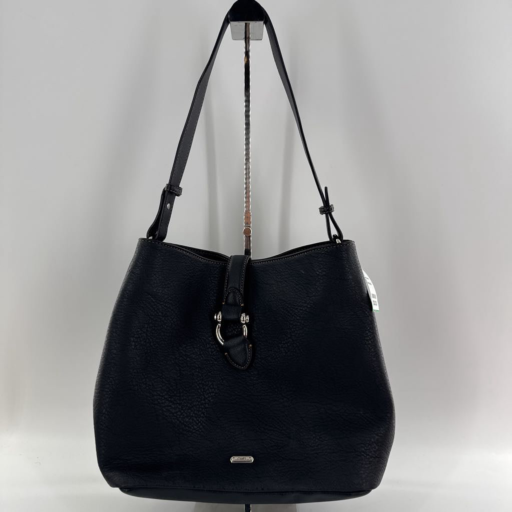 buckle closure hobo shoulder bag