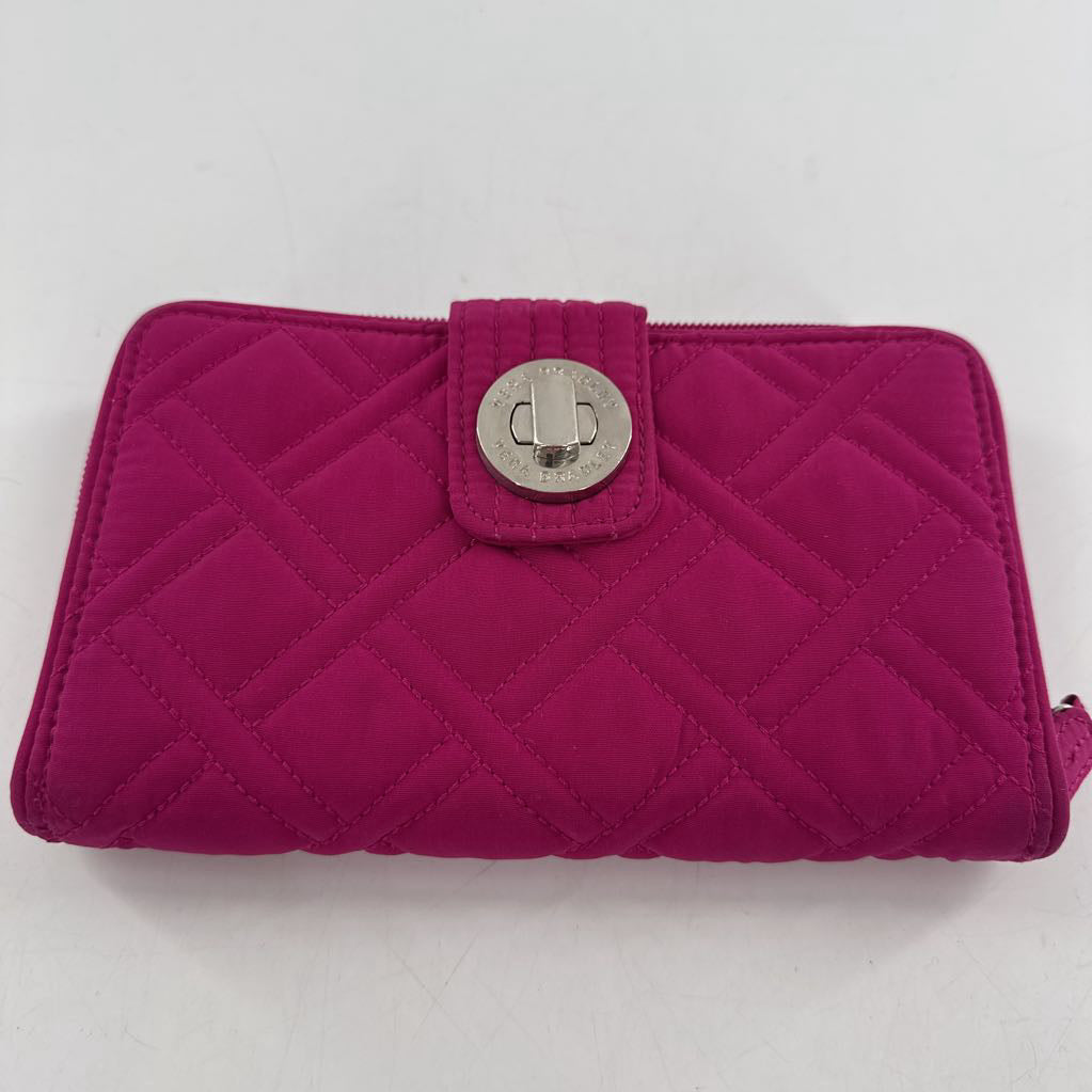 quilted zip around/turn lock wallet