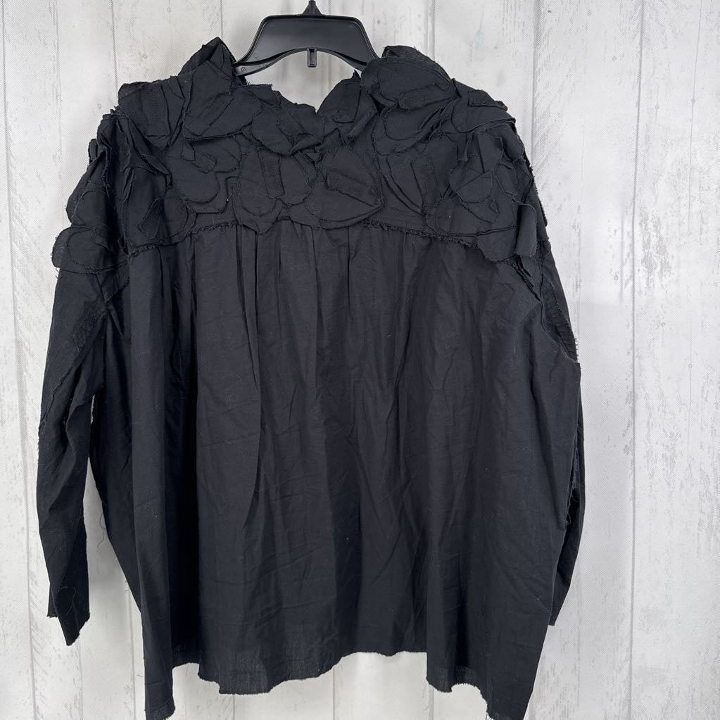 R275 XL-2x black heart shirt