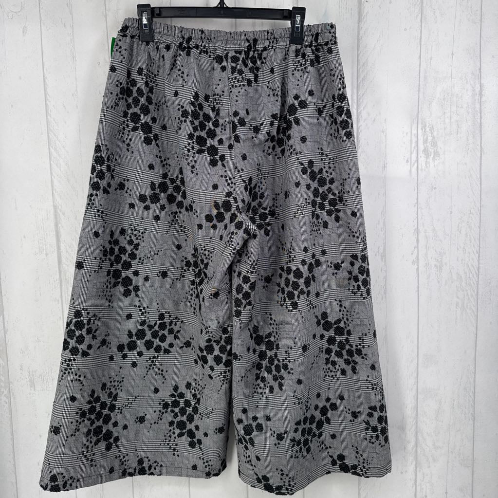 L wide leg plaid pants