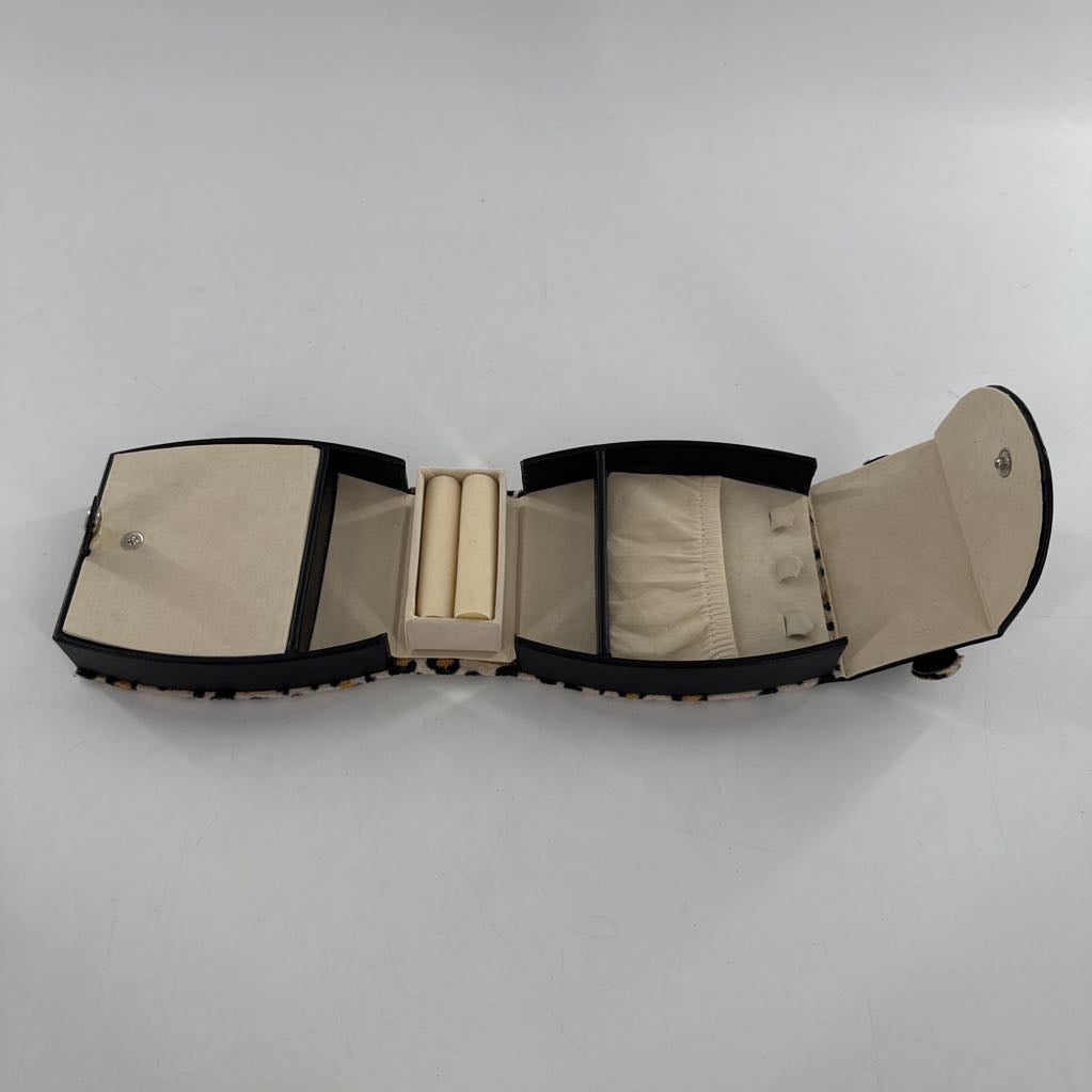 travel jewelry organizer-animal print