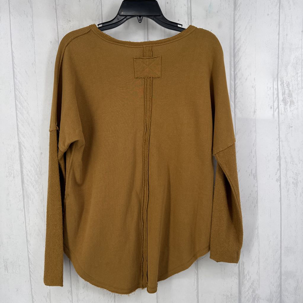 S v-neck mixed media l/s top