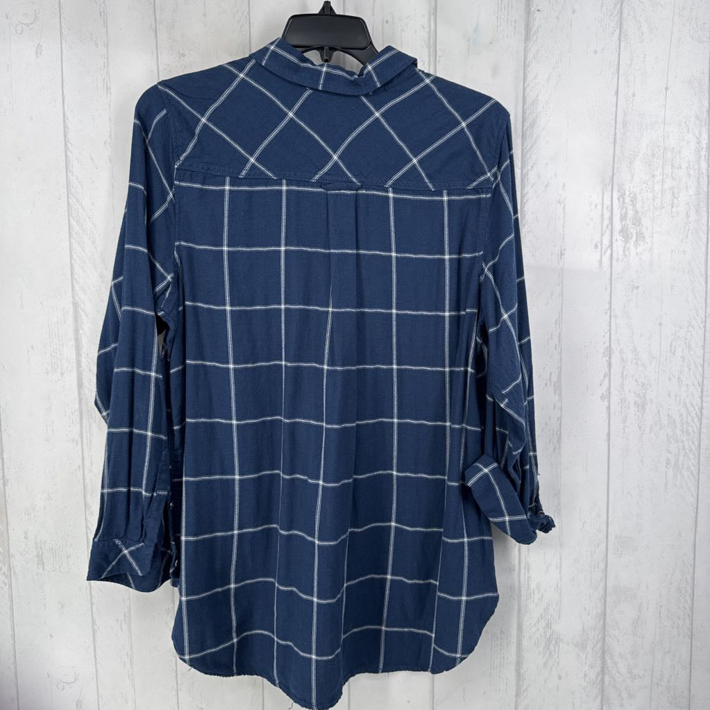 R40 1X plaid button down l/s top