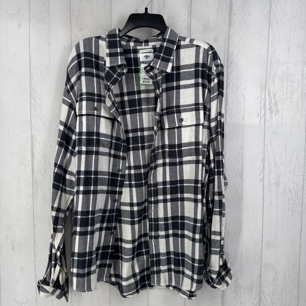 R37 XL plaid button down l/s top