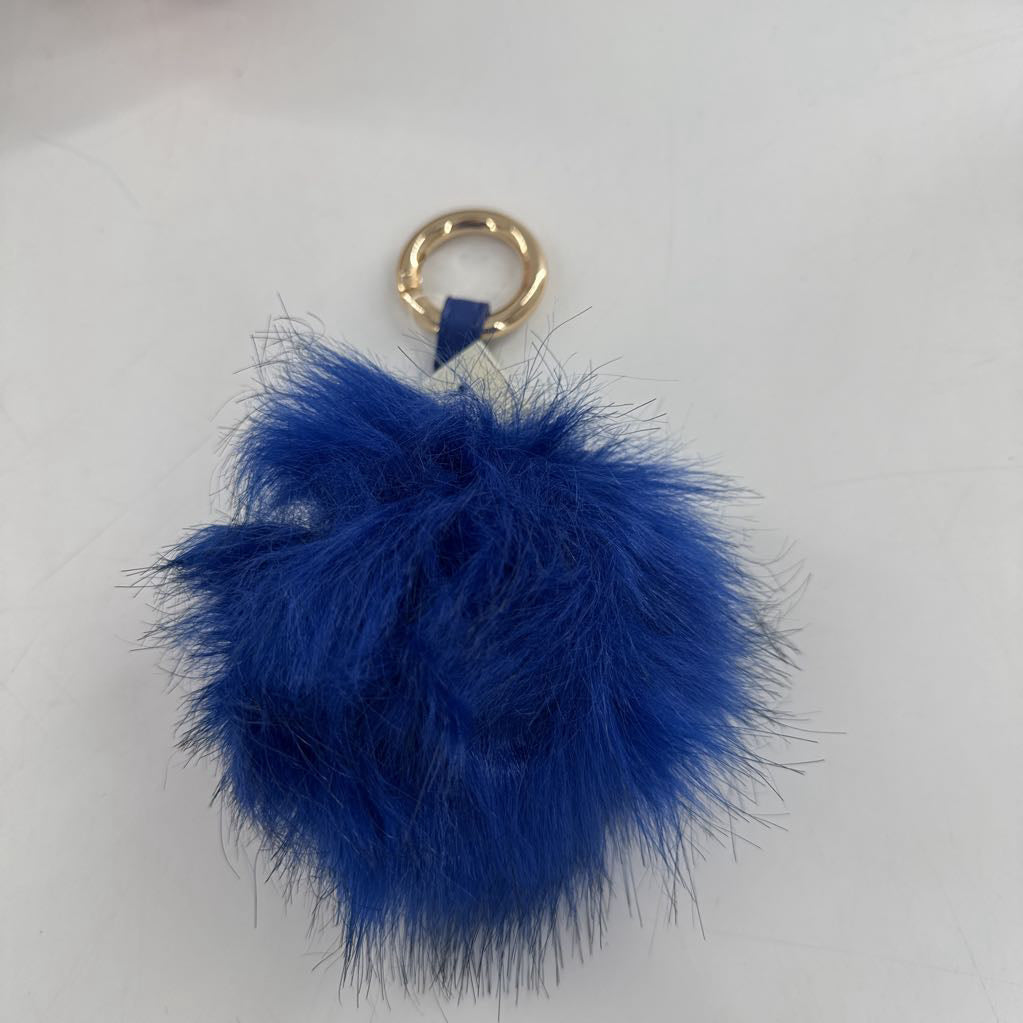 faux-fur pom pom keychain-blu