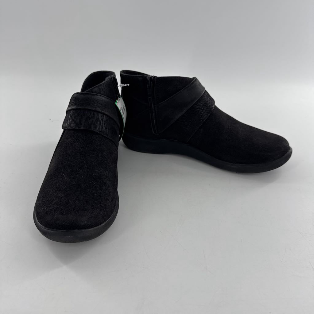 6.5 velcro ankle booties