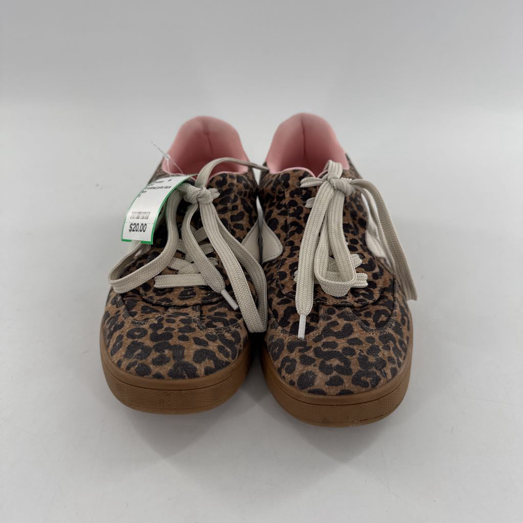 8 animal print lace up sneakers
