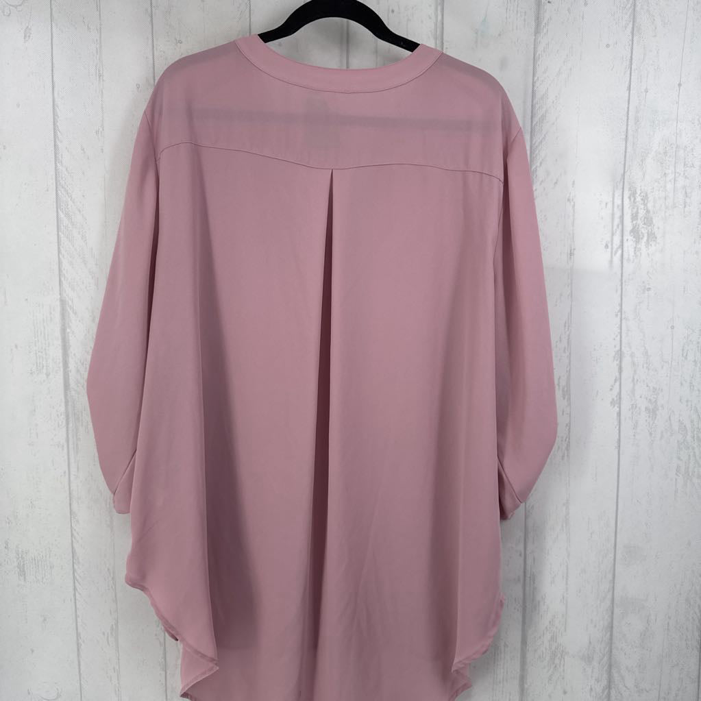 22/24w tab slv v-neck hi-low top