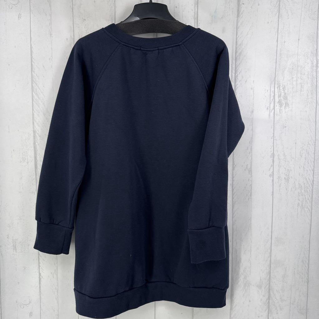 L crewneck sweatshirt