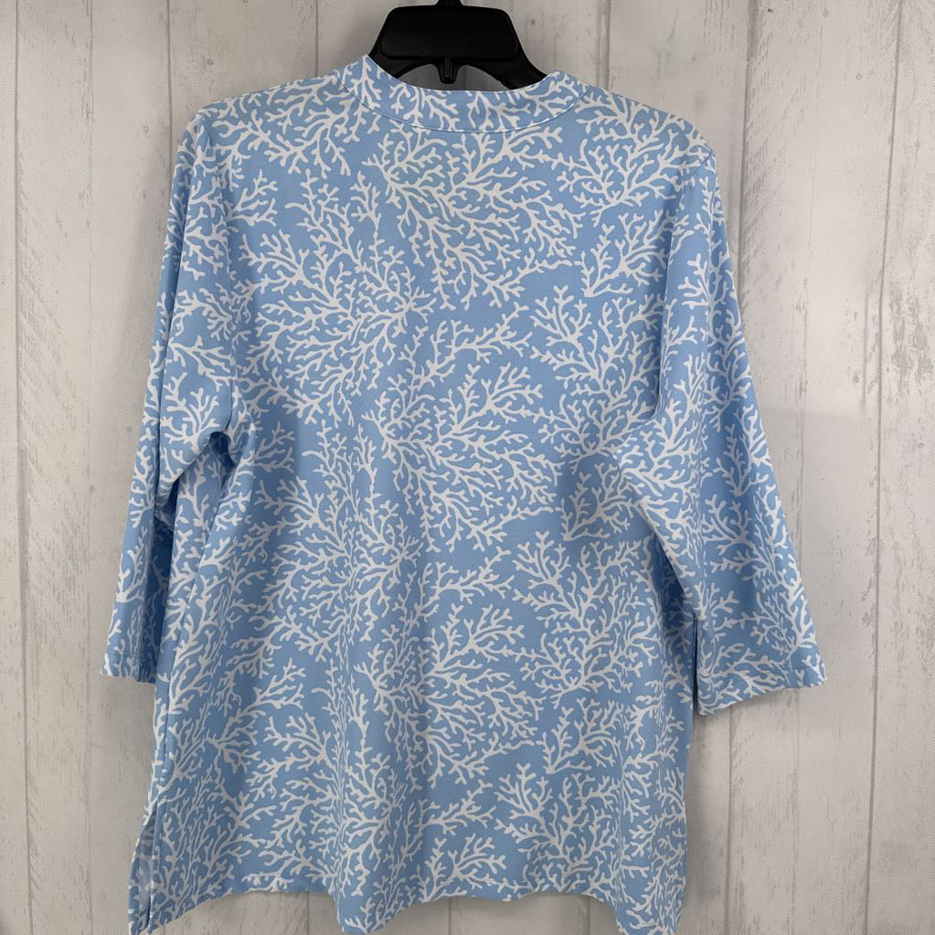 M printed v-neck 3/4 slv top