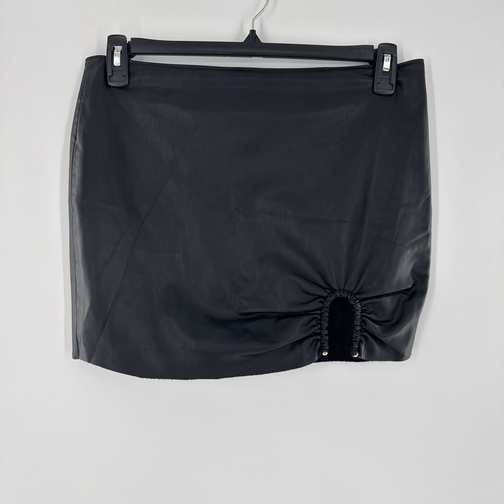L leather mini skirt