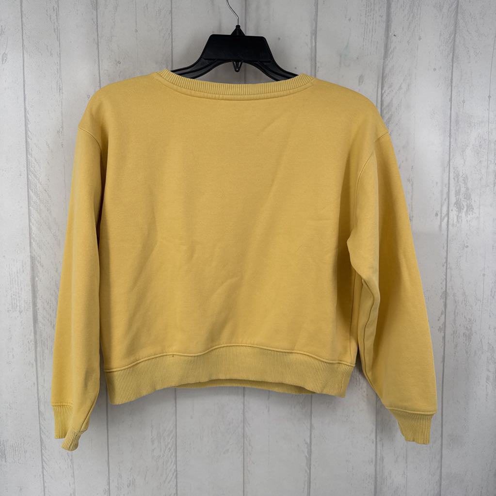 S crewneck sweatshirt
