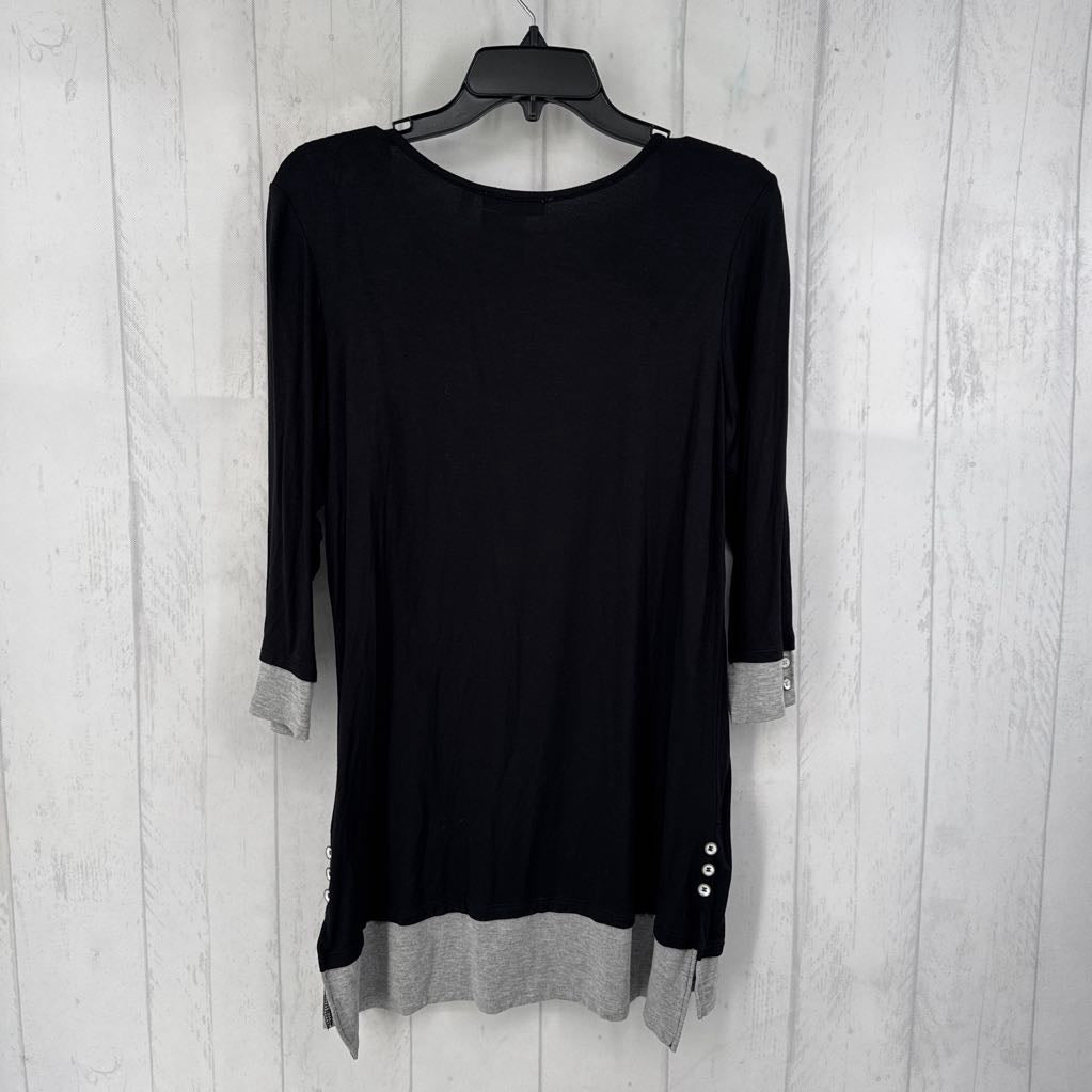 S/M 3/4 slv layer scoop neck top