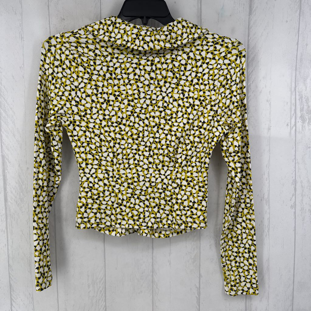 R88 S printed ruched button down l/s top