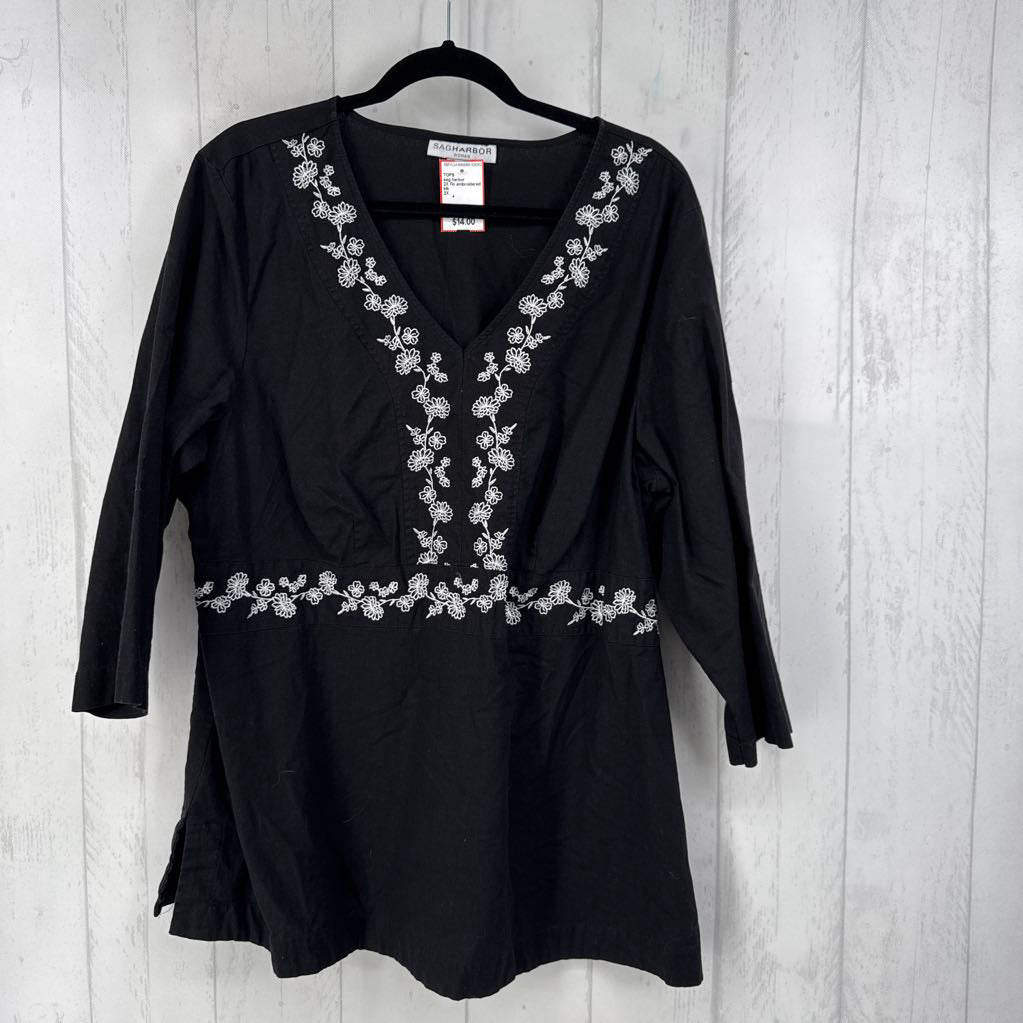 2X flo embroidered v-neck 3/4 slv top