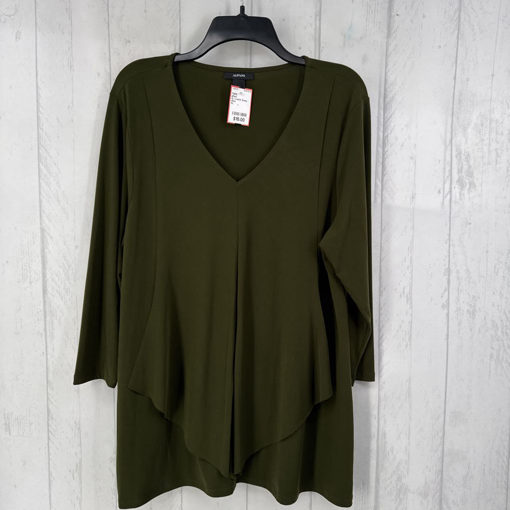 XL v-neck flowy 3/4 slv top