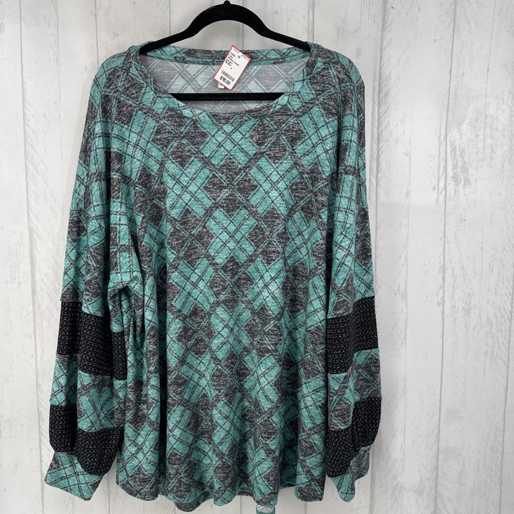 18/20w mixed media l/s top