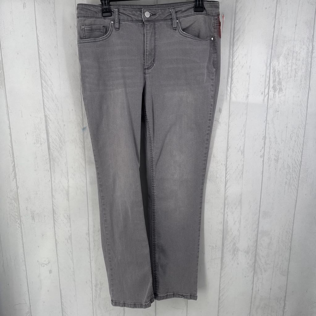 10 straight leg jean