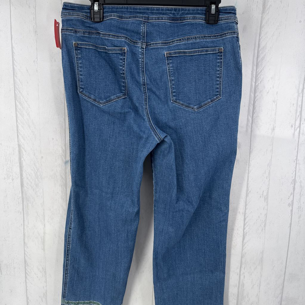 M/L embroidered ankle jean