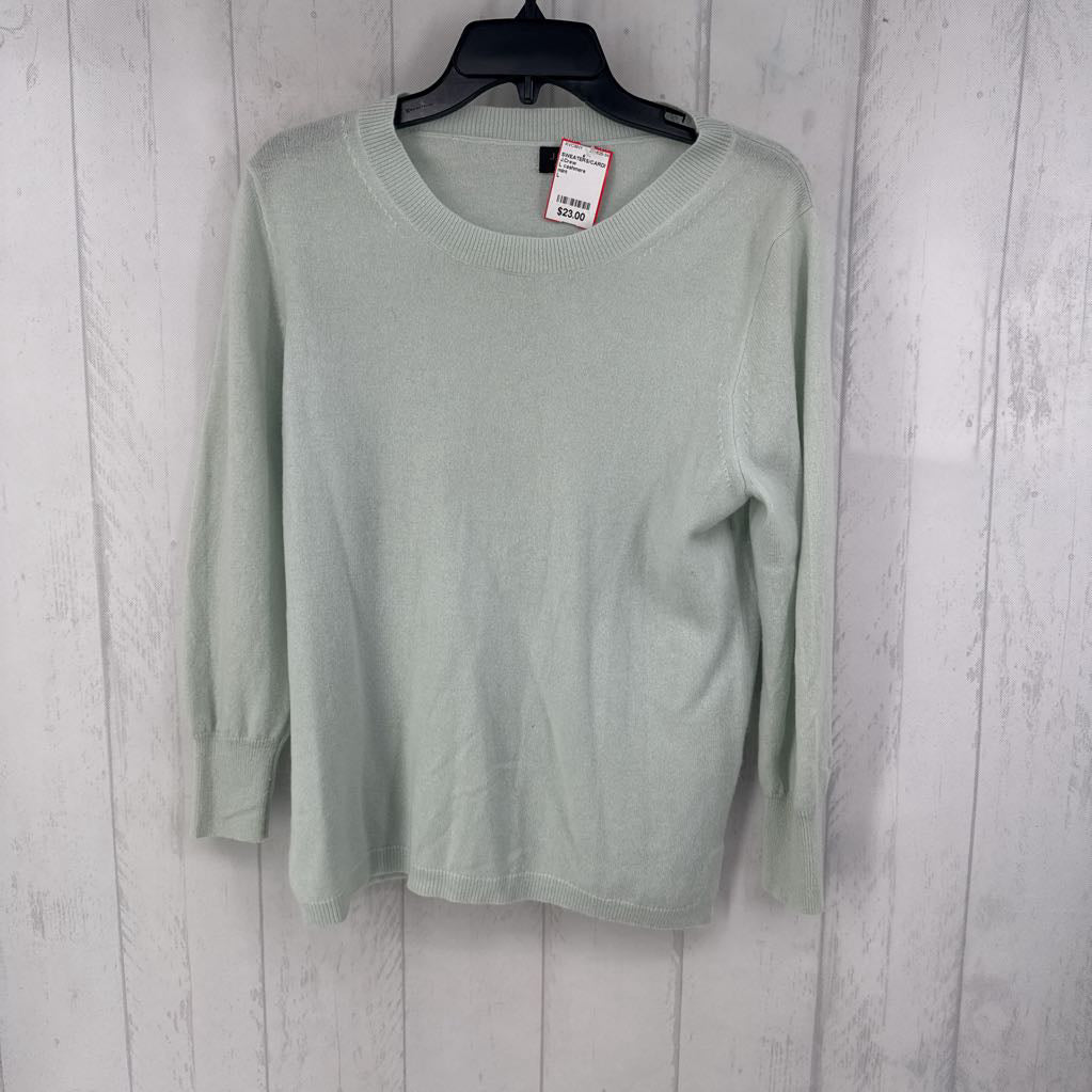 L cashmere crewneck sweater