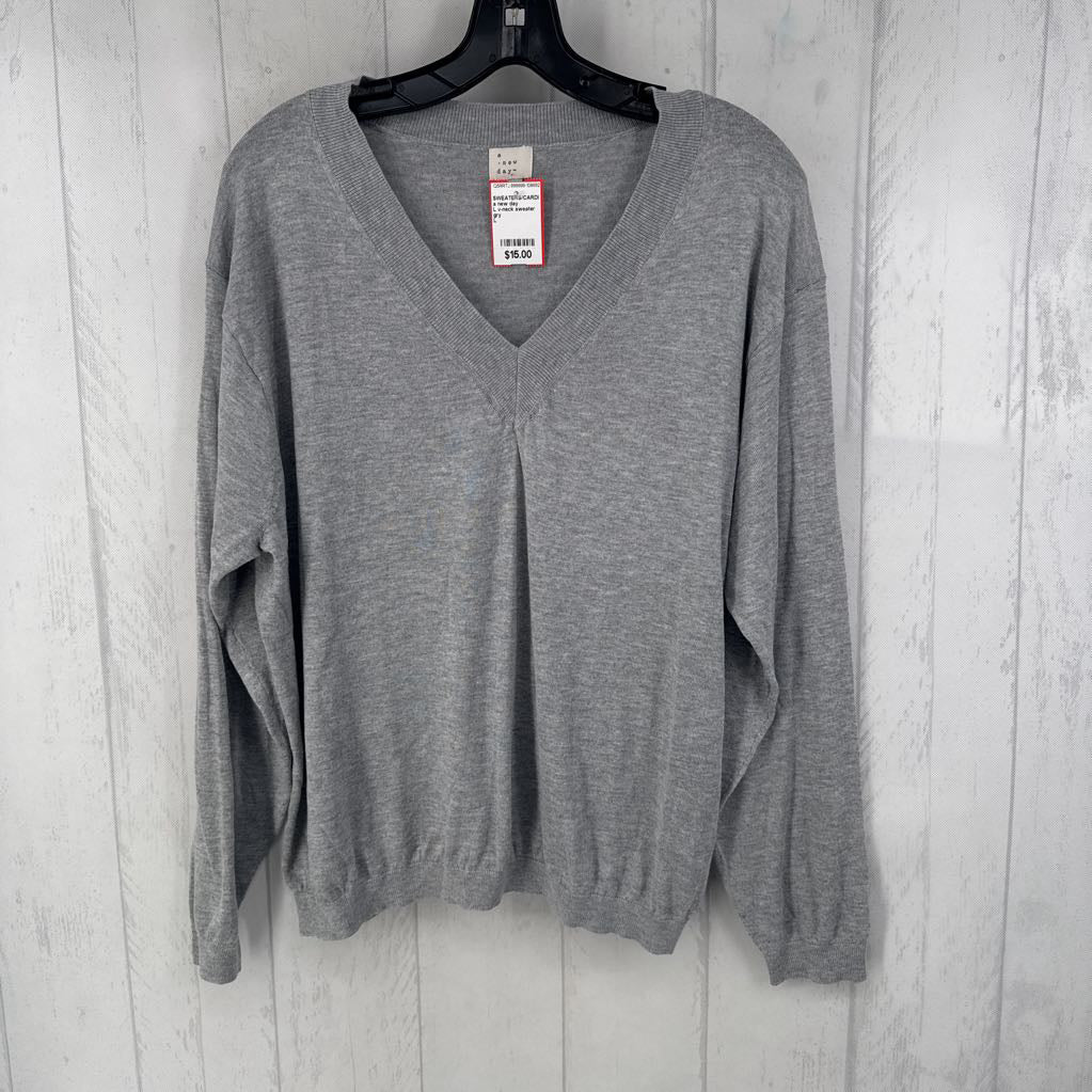 L v-neck sweater