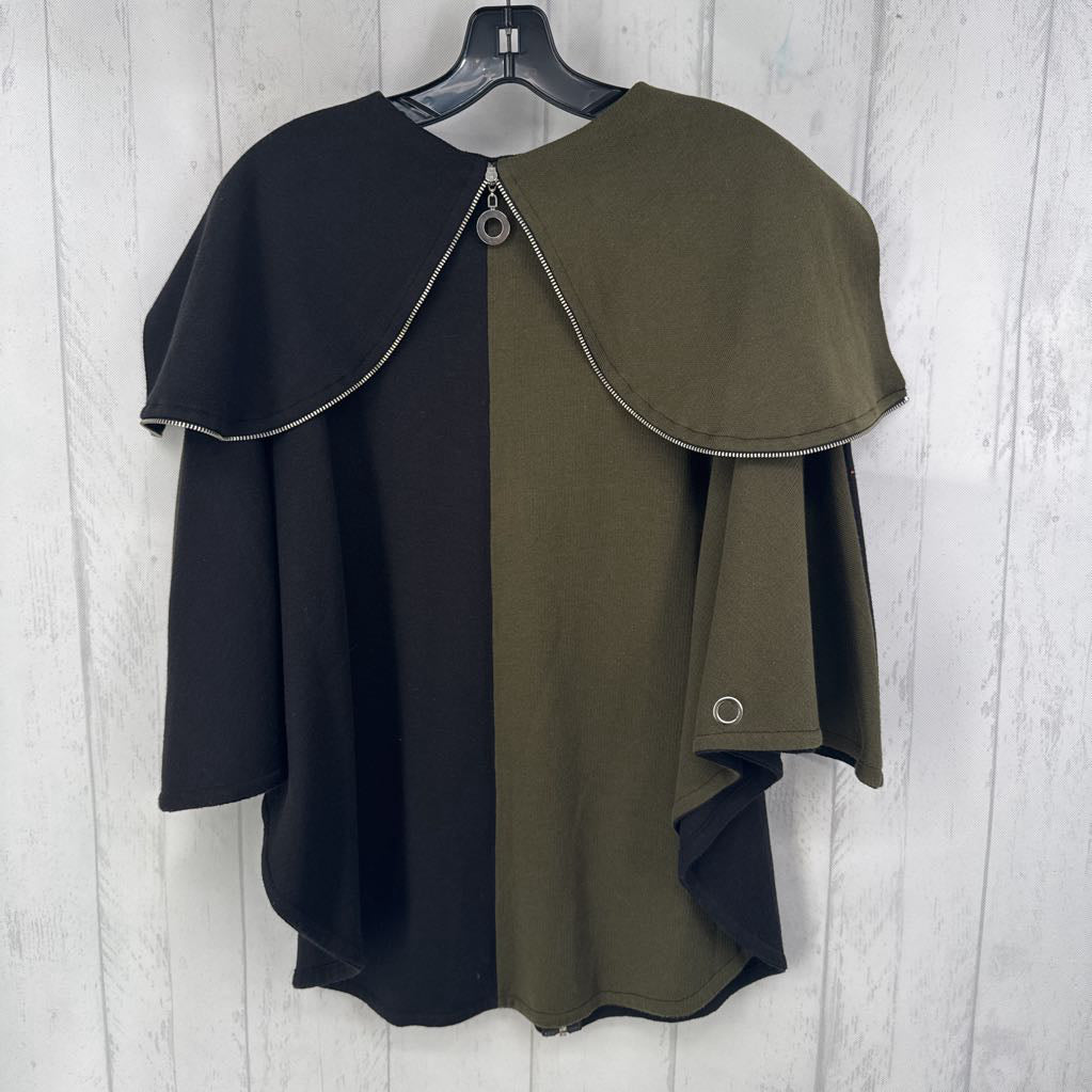 M knit colorblock cape
