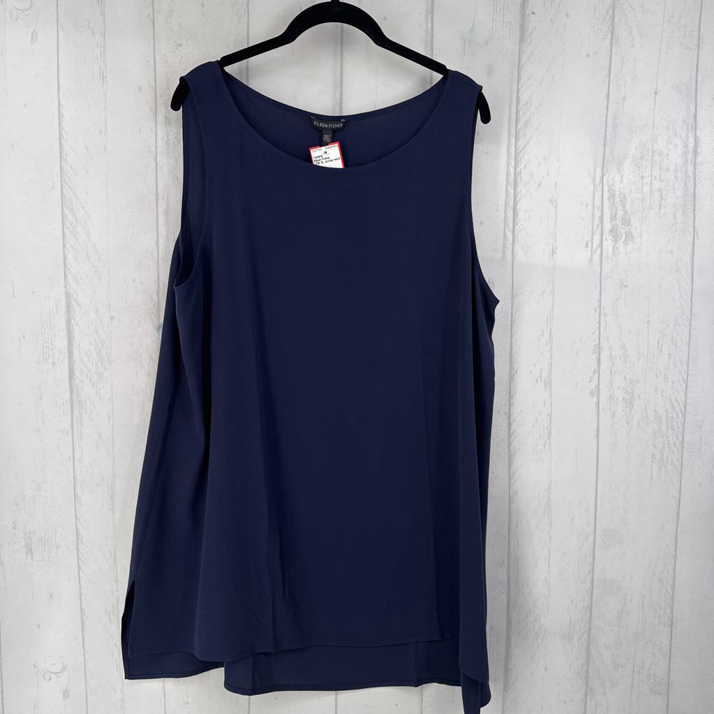 r218 XL scoop neck crepe tank