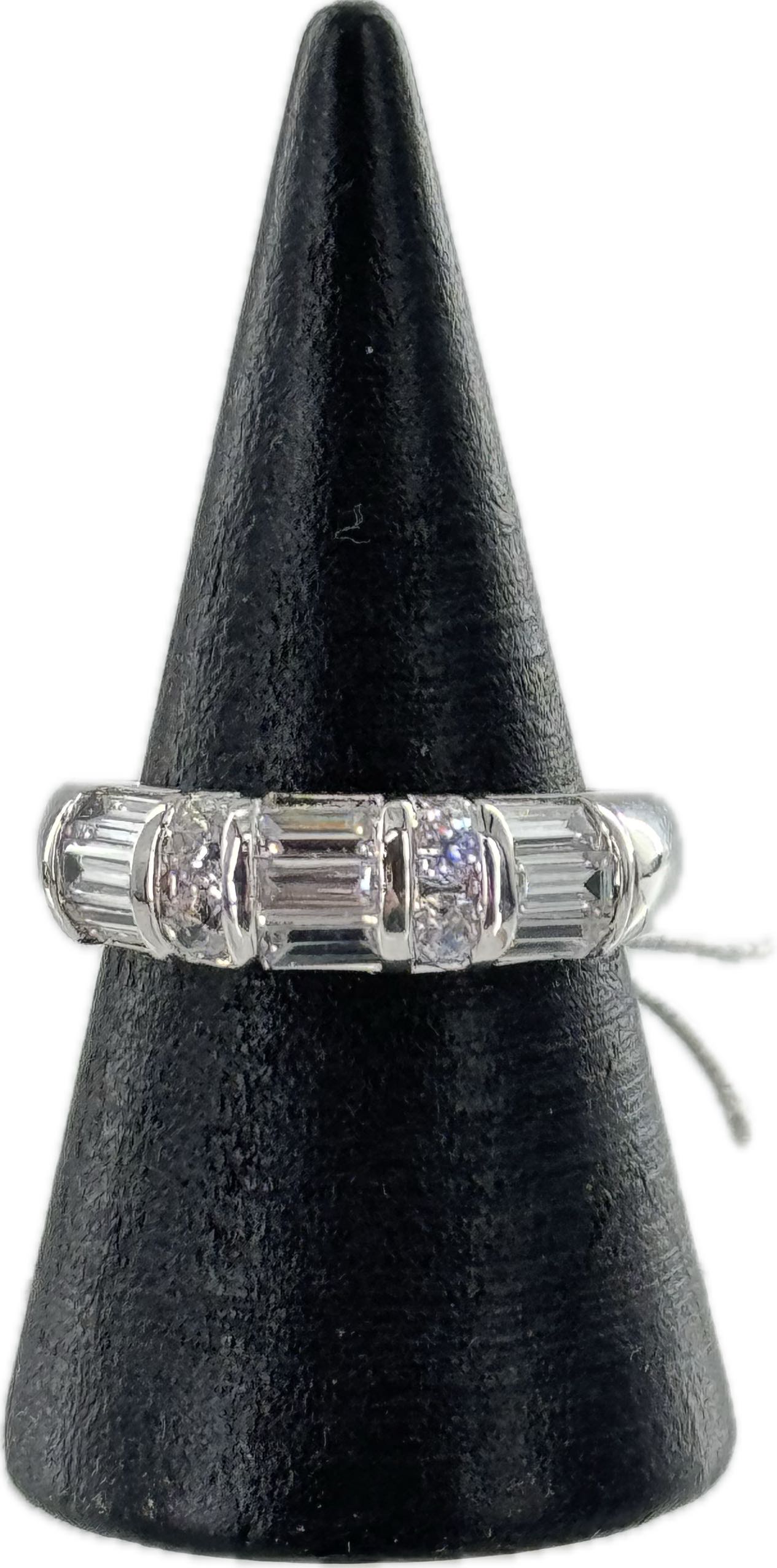 Sz 8 925 CZ baguette ring
