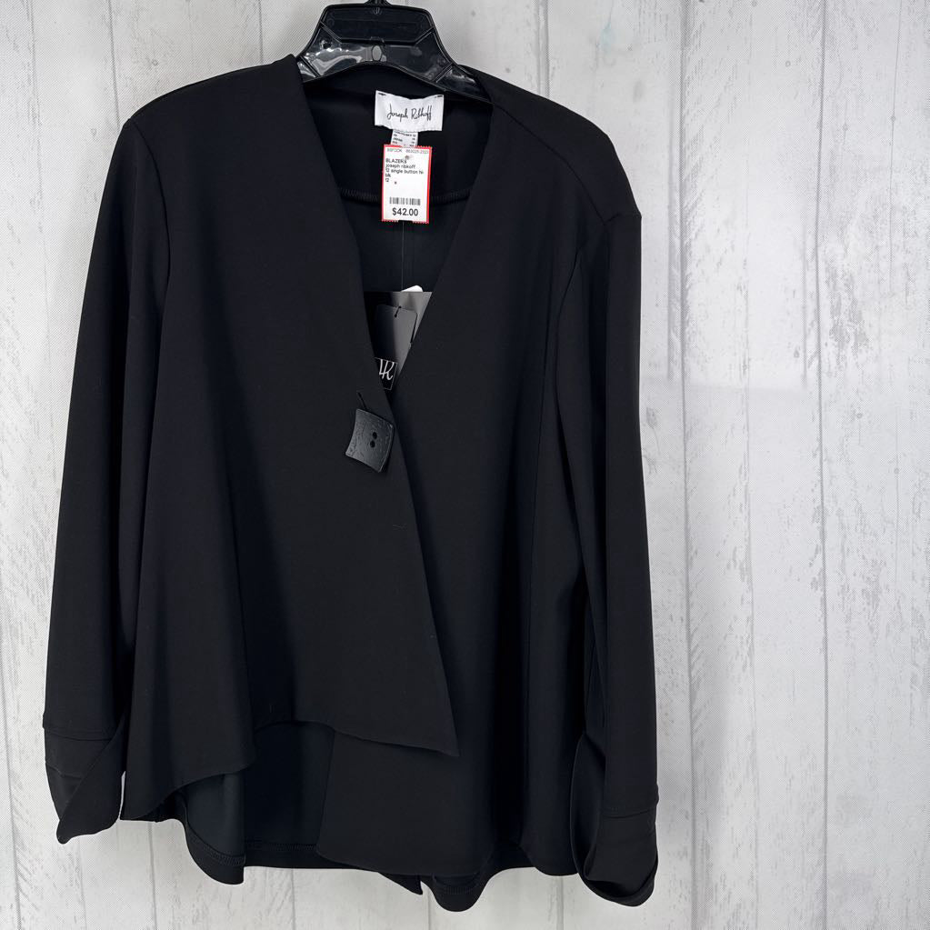 12 single button hi-lo blazer