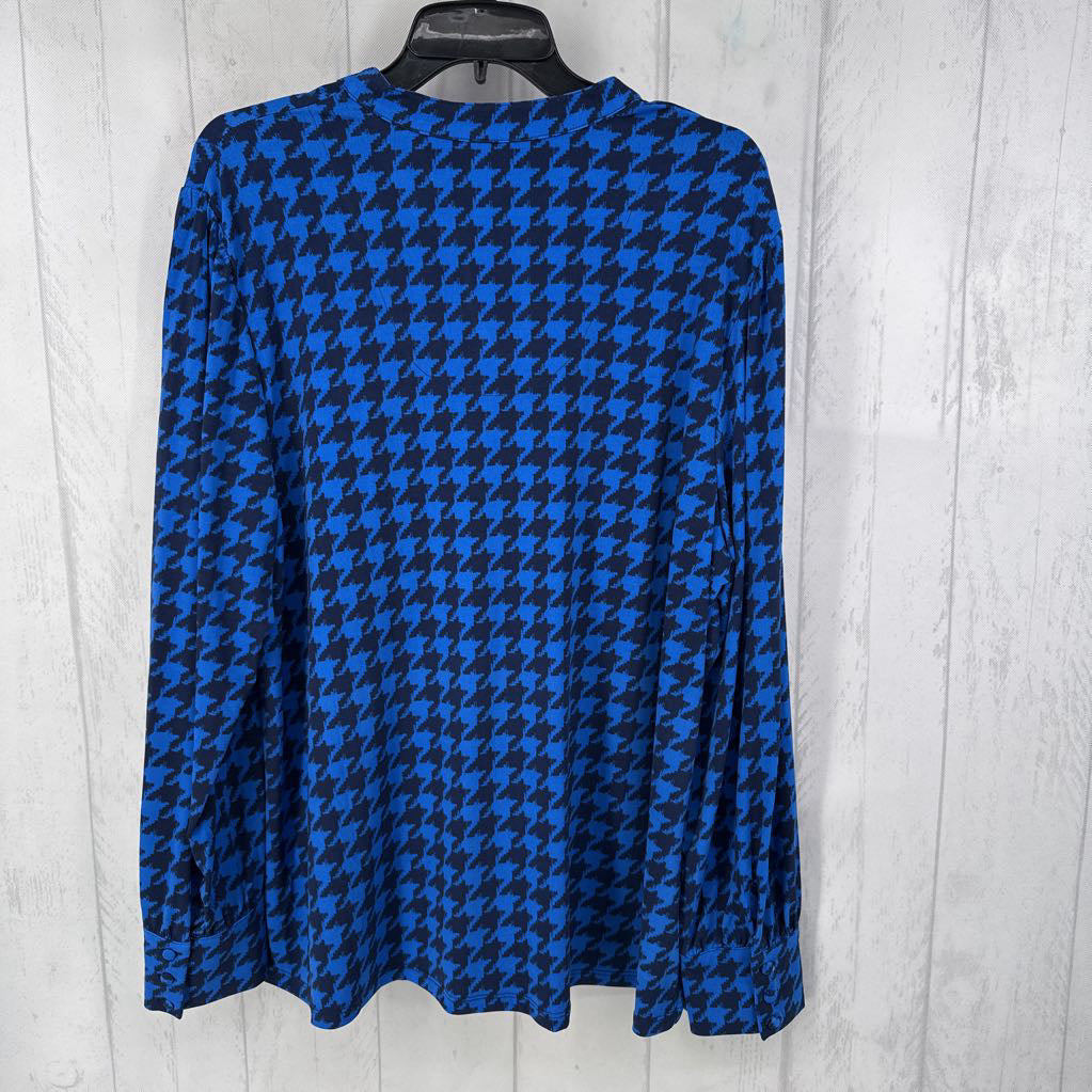 XL houndstooth print notch neck l/s top