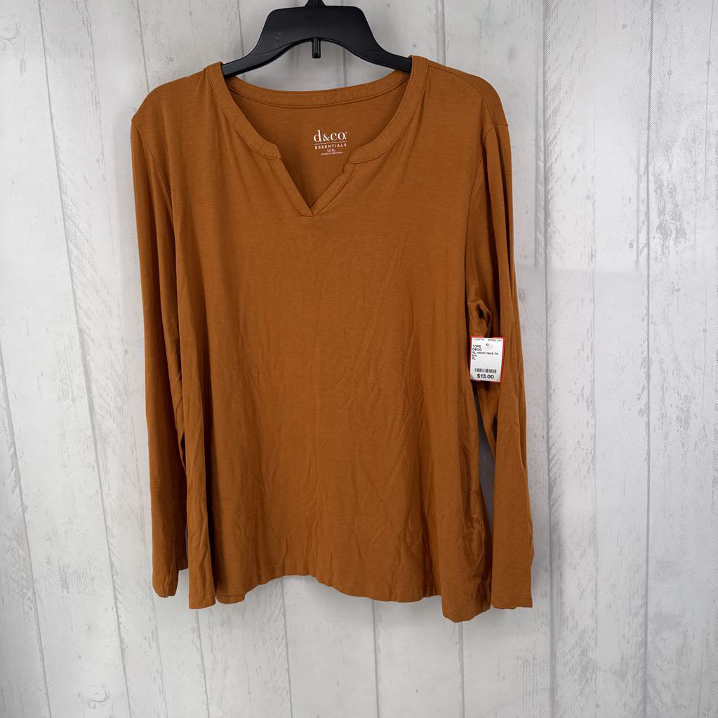 XL notch neck l/s top