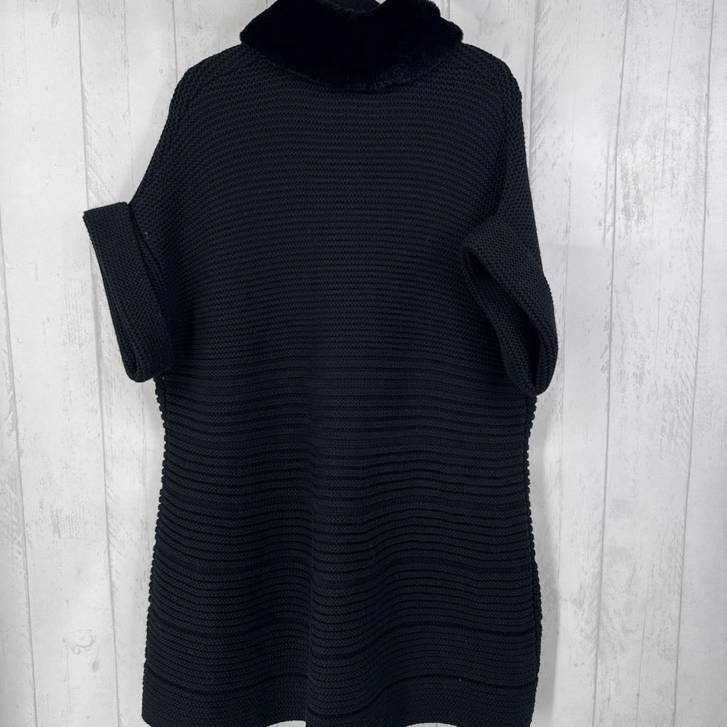 R598 2x cuff slv button sweater w/ real fur collar