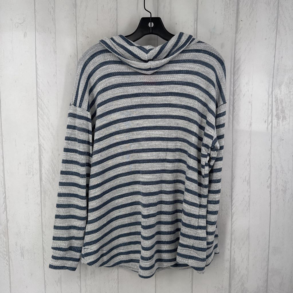 L striped pullover