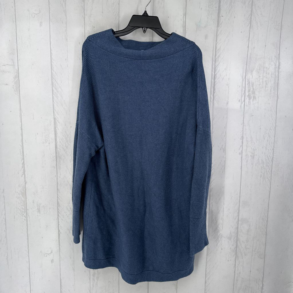 L drop shoulder sweater dress