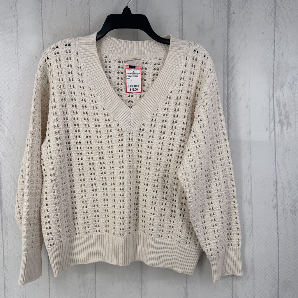 L v-neck crochet sweater