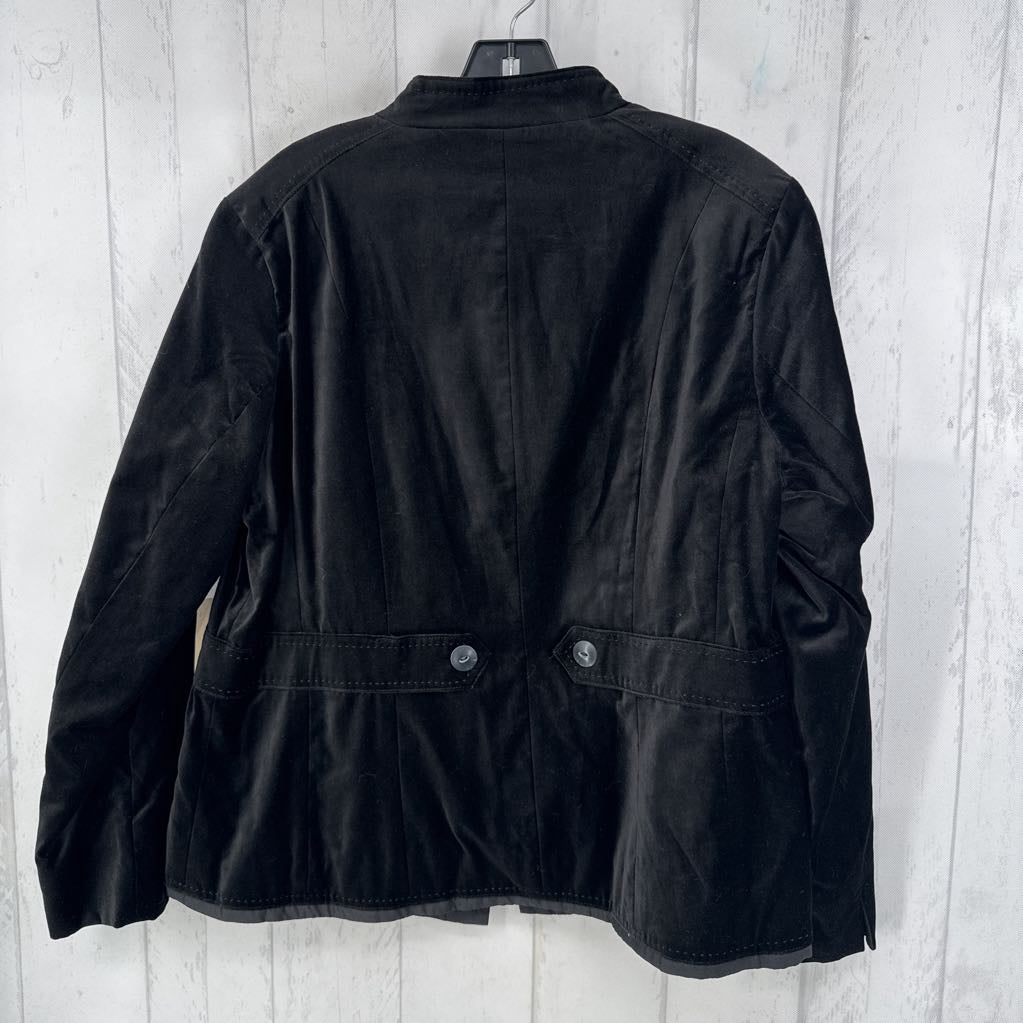 R109 18 velvet blazer