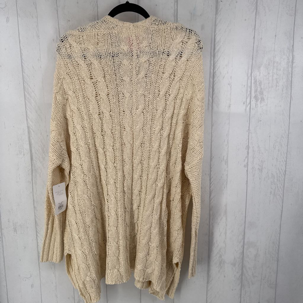 R47 M cable knit v-neck sweater