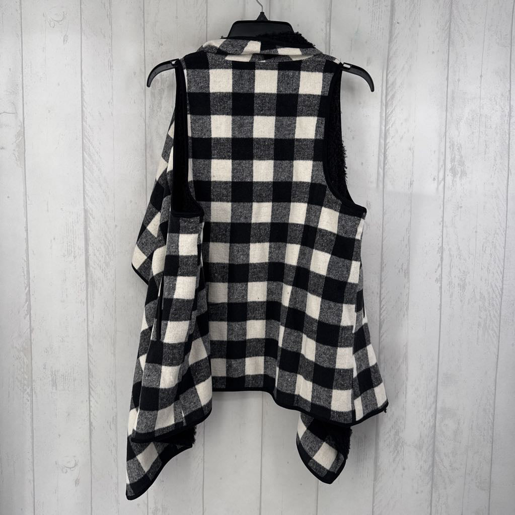 R42 S plaid sherpa lined drape vest