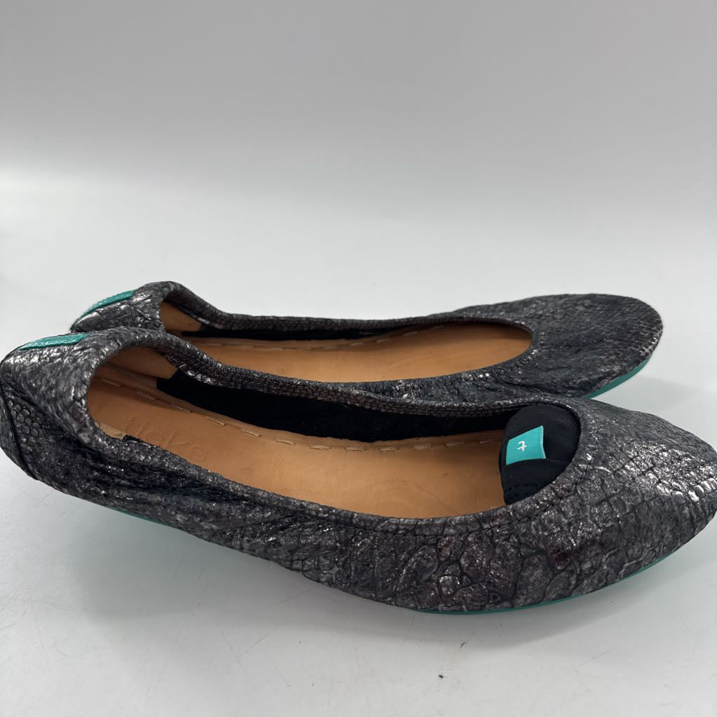 9 animal print slip-on flats