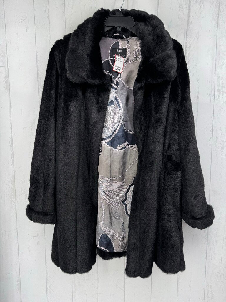 L button faux fur coat
